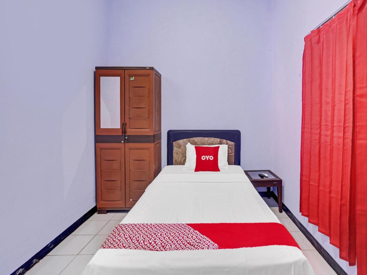 Hotel Oyo 90344 Wijayanti à Banyuwangi  Extérieur photo