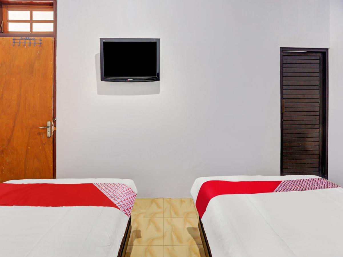 Hotel Oyo 90344 Wijayanti à Banyuwangi  Extérieur photo